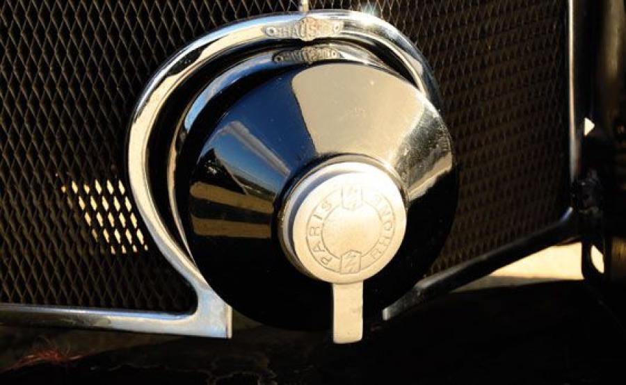 Детали экстерьера Avions Voisin C25 Cimier Coupe 1935 года  (фото 12 из 20)